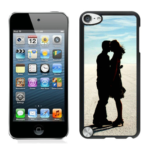 Valentine Kiss iPod Touch 5 Cases EEZ - Click Image to Close